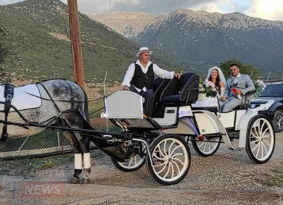 Το μεγάλο «I Do» του καλοκαιριού: Γιατί όλη η Ελλάδα παντρεύεται τον Ιούλιο (παρά τον καύσωνα)