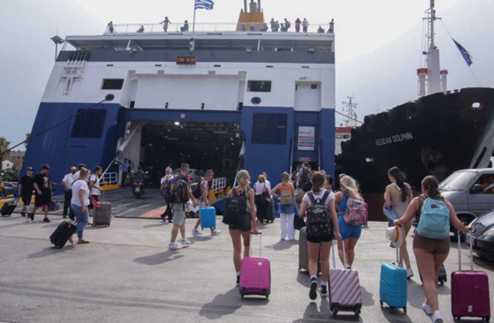 Σχέδιο δράσης από ΔΕΔΔΗΕ για να εξασφαλιστεί η επάρκεια ηλεκτρισμού στα νησιά το καλοκαίρι