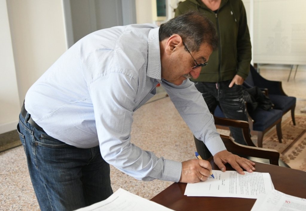 Δημοσκόπηση – σοκ στην Πάτρα: 20.000 πολίτες «γυρίζουν την πλάτη» στον Πελετίδη λόγω καθημερινότητας