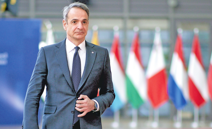 Μητσοτάκης: Ο φοβισμένος αυτοκράτορας του παρακράτους των σκιών— Τέλος εποχής για το σύστημα, η δημοκρατία αντεπιτίθεται