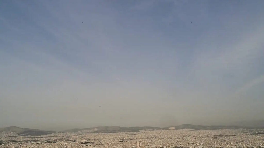 Άλυτο μυστήριο παραμένει η οσμή αερίου στην Αττική