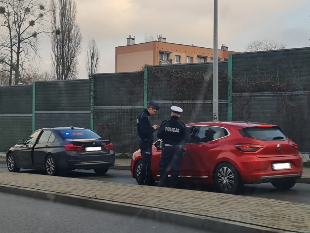 Θεσσαλονίκη: Σύλληψη 26χρονου που οδηγούσε με 128 χλμ/ώρα χωρίς πινακίδες και δίπλωμα