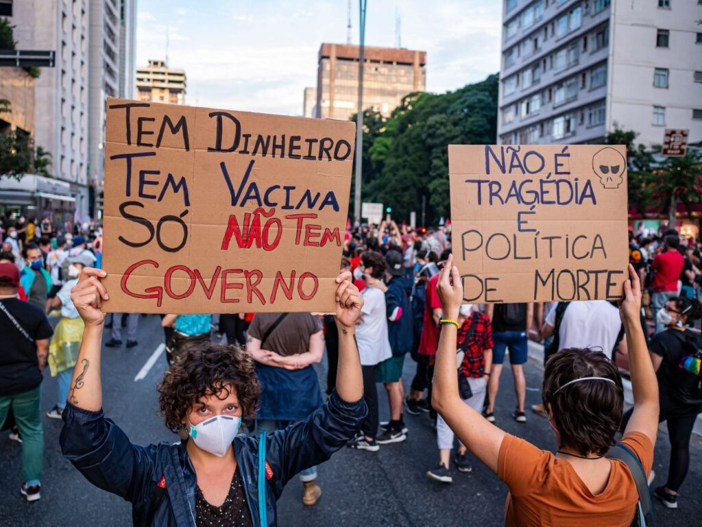 ΠΑΣΟΚ κατά Γεωργιάδη: «Έργα βιτρίνας αντί για λύσεις στην υγεία» ΠΑΣΟΚ κατά Γεωργιάδη: «Έργα βιτρίνας αντί για λύσεις στην υγεία»