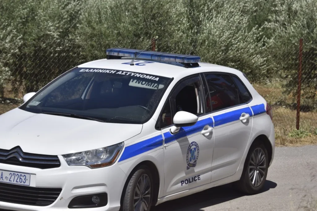 Αίγιο: Συνελήφθη φυγόποινος για αρπαγή ανηλίκου και γενετήσιες πράξεις