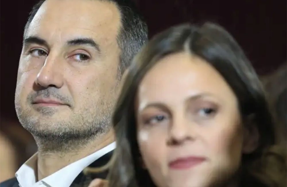 Διαλύθηκε η ΚΟ της Νέας Αριστεράς – Ανεξαρτητοποιήθηκαν επτά βουλευτές και αποχώρησαν ακόμη 143 στελέχη