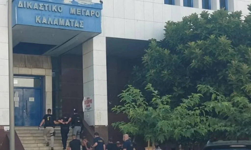 Μεσσηνία: Στον ανακριτή οι τρεις συλληφθέντες για εμπρησμούς