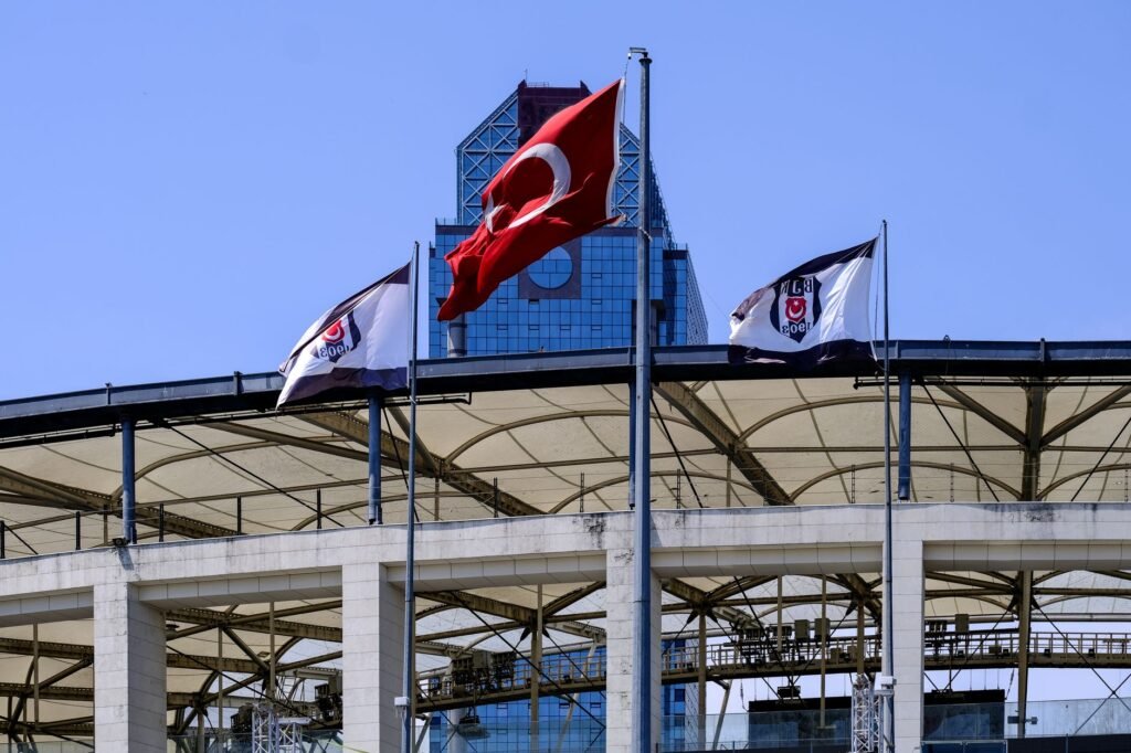 Εθνική Ιταλίας: Εκτός ο Πίρλο, παραιτείται ο Μαλντίνι