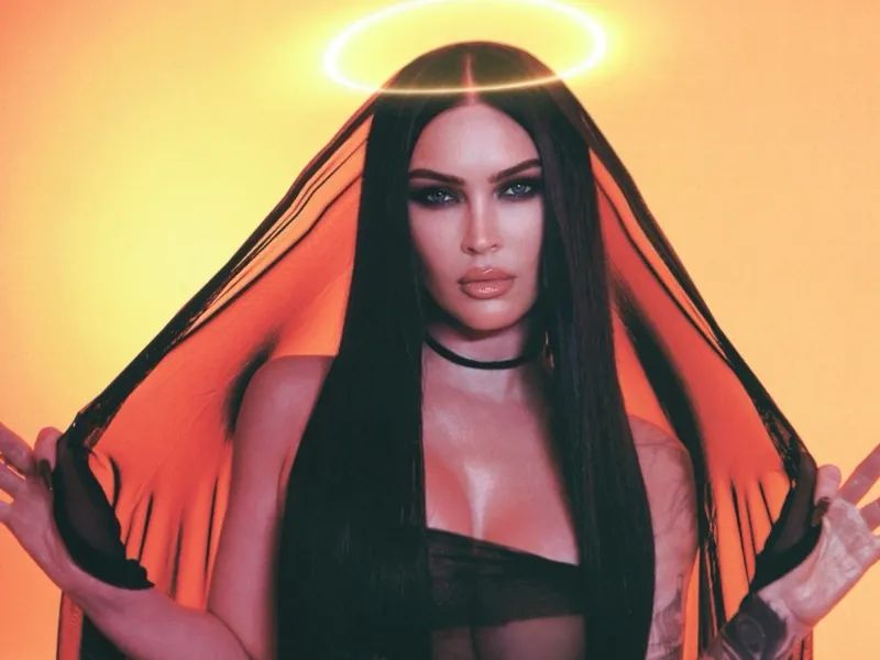 Megan Fox: Η απάντησή της σε σχόλιο που χαρακτήρισε τις πόζες της «ντροπιαστικές»